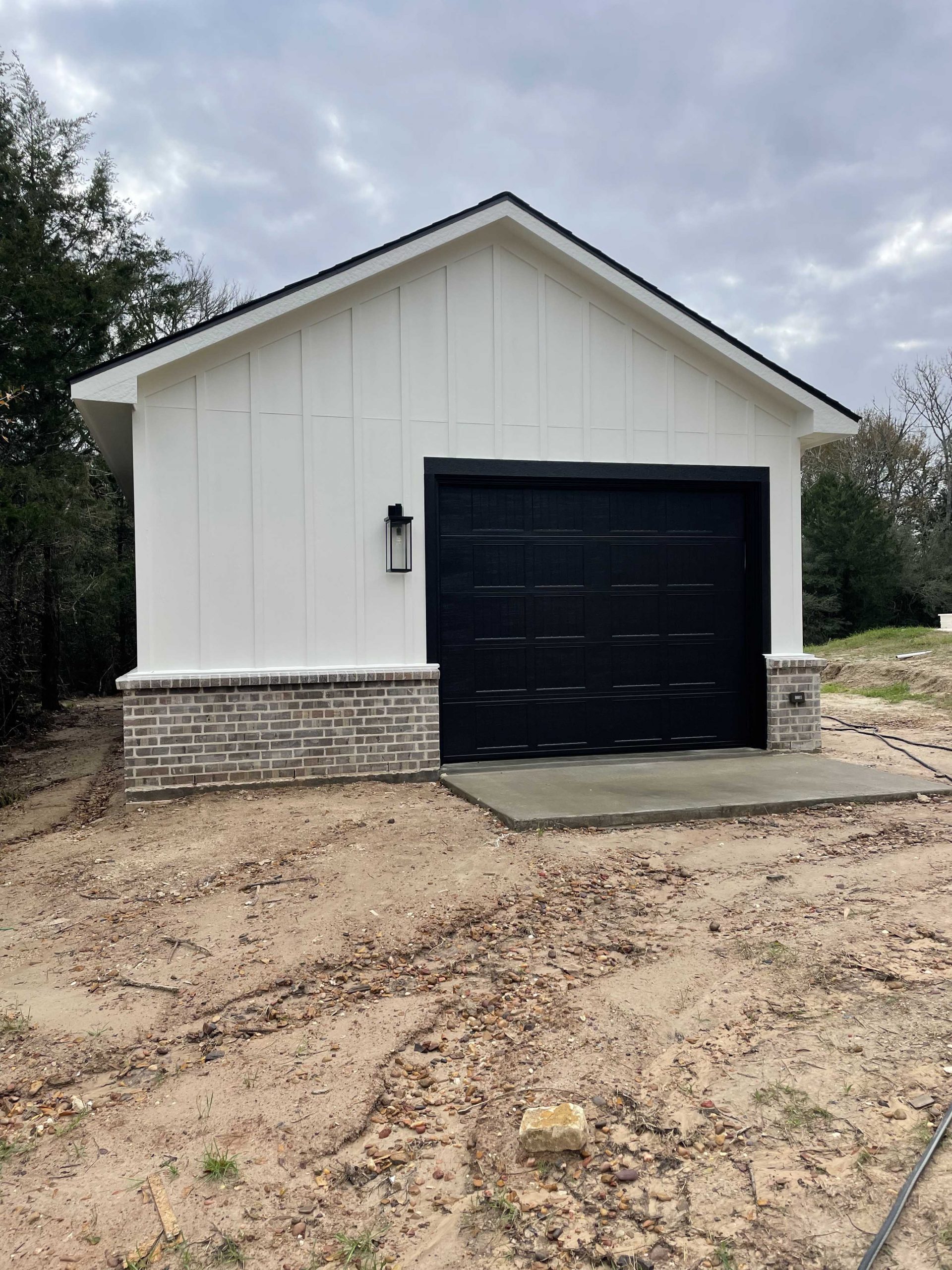 Completed patio and outdoor living project near River Oaks, TX by Texas Patio Pros